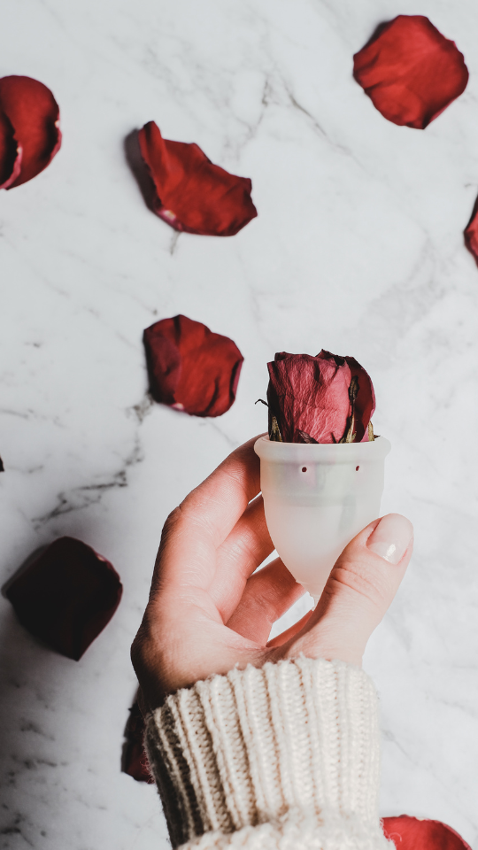 Probleme mit Menstruationstassen und Lösungen dazu
